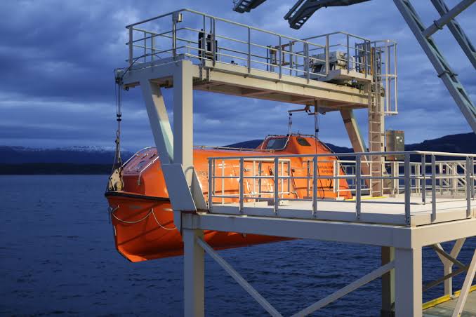 Life Boat & Davit